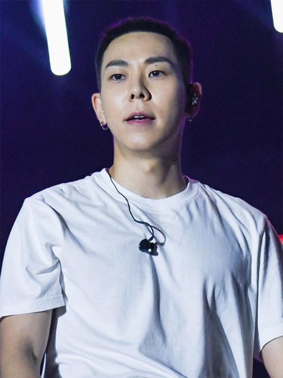 Rapper Loco, Rapper Loco kết hôn với thanh mai trúc mã, sao k-Pop