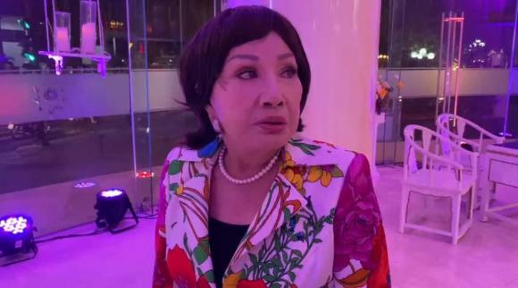NSƯT Hồng Nga, sao Việt