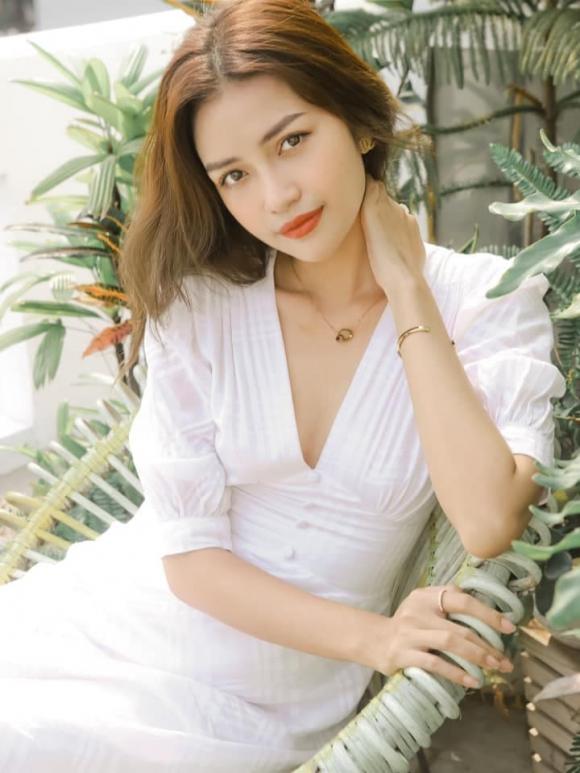 ngọc châu, sao việt, miss universe 