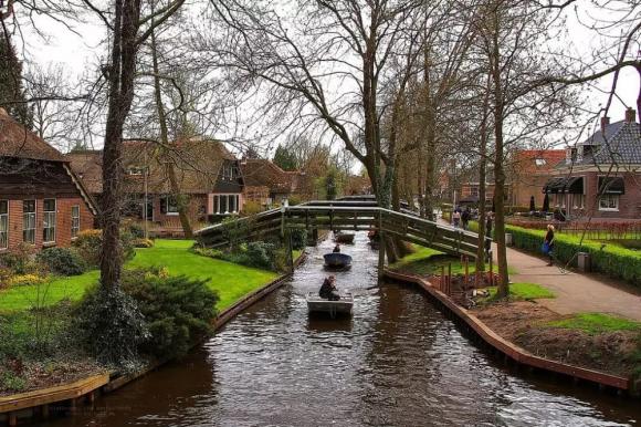 làng Giethoorn, ngôi làng không ô tô, hà Lan