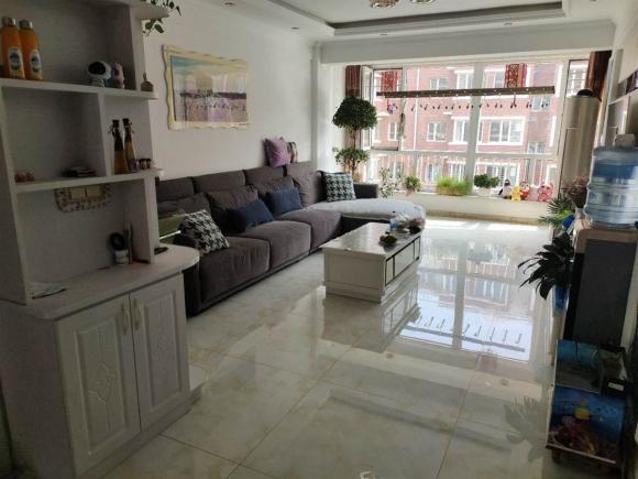 nhà bẩn, phong thuỷ nhà xẩu, bừa bộn, nhà lôi thôi