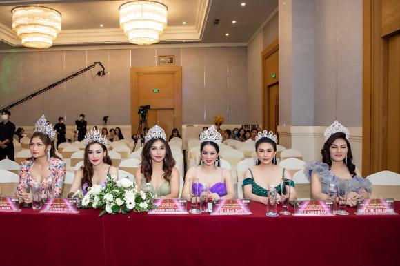 Hoa hậu Lý Kim Ngân, NTK Tommy Nguyễn