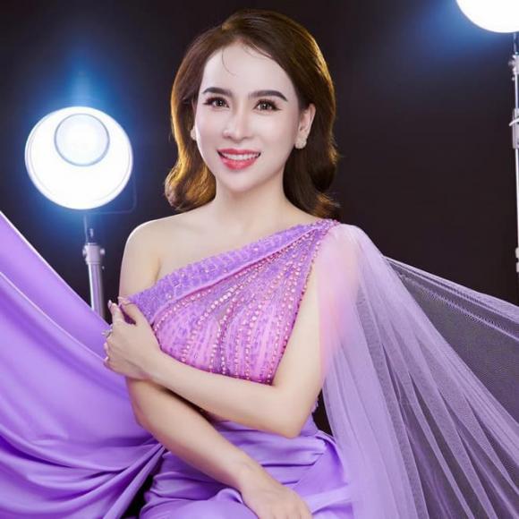 Doanh nhân Duyên Trần, Viện thẩm mỹ Hanmi, sản phẩm MHAPPY