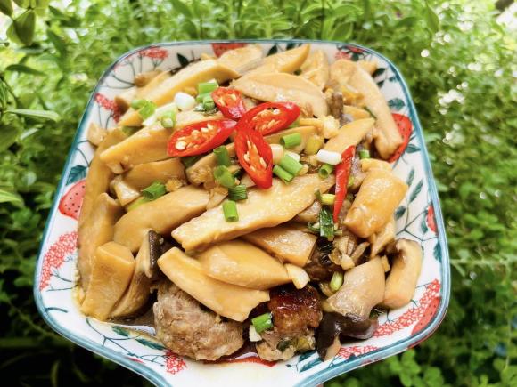thịt viên rim nấm đùi gà, công thức nấu thịt viên rim nấm đùi gà, món ngon từ nấm, món ngon từ thịt heo