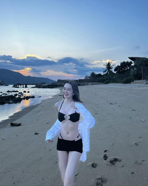 gái xinh, gái xinh bikini, giới trẻ 