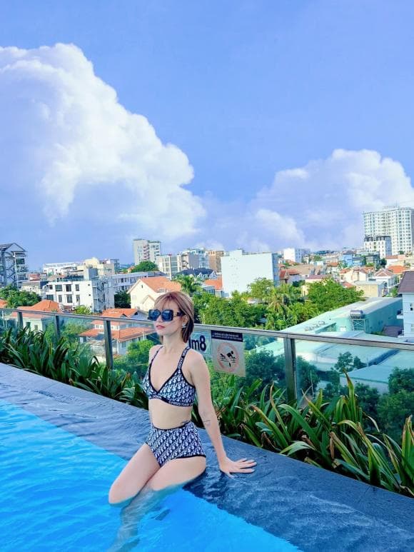 gái xinh, gái xinh bikini, giới trẻ 