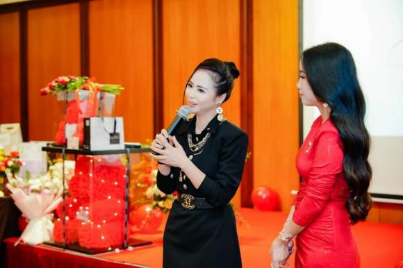 do-huong-ly-810 (1).jpg 0 Doanh nhân Hương Ly, Đỗ Hương Ly