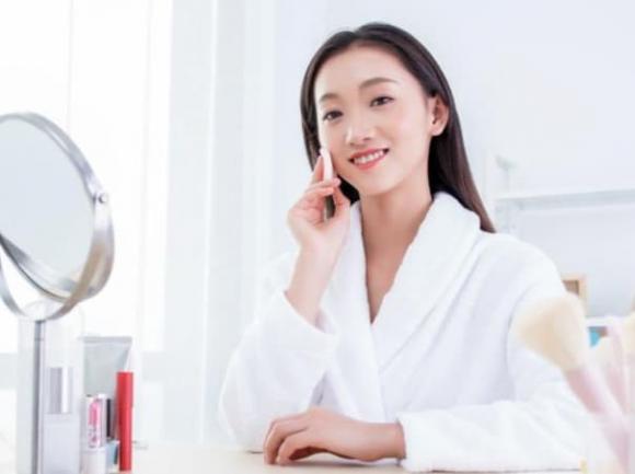 phụ nữ đẹp, chăm sóc da, lỗ chân lông to
