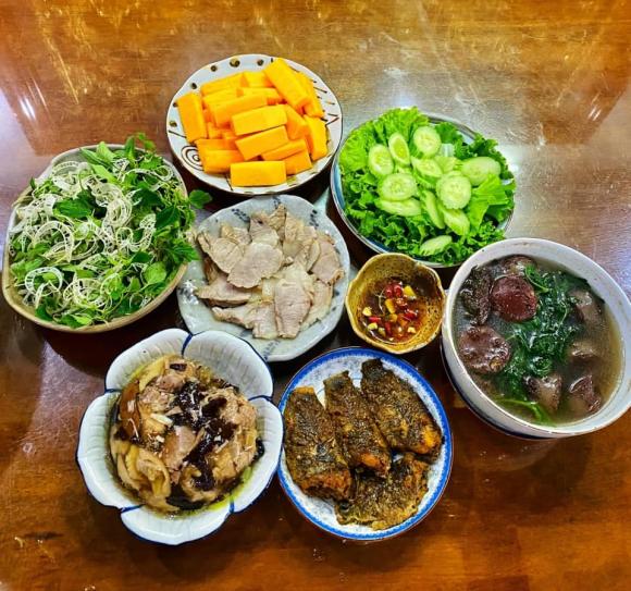mâm cơm, mâm cơm nhà, mâm cơm cuối tuần