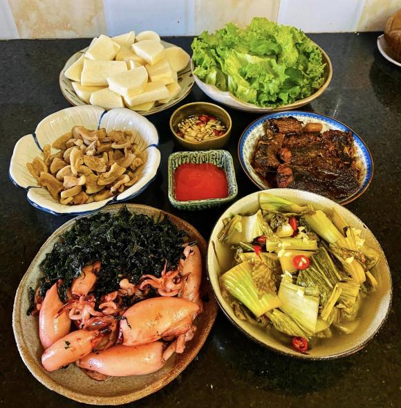 mâm cơm, mâm cơm nhà, mâm cơm cuối tuần