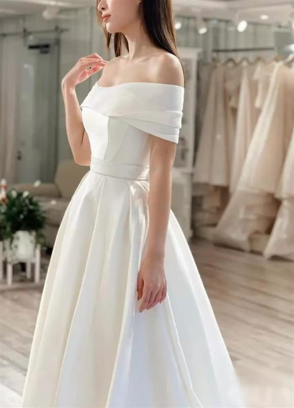hoa hậu Đỗ Mỹ Linh, sao Việt