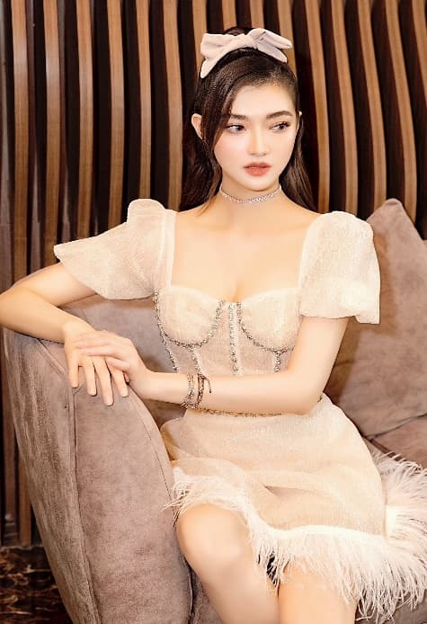 a-quan-thu-ha-1710 (1).jpg 0 Á Quân Nguyễn Thị Thu Hà, Hoa Khôi Công Sở 2022