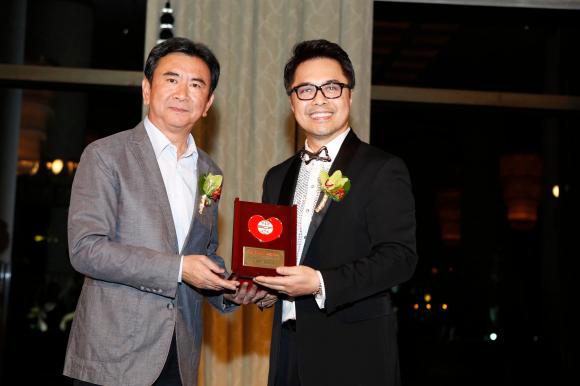 Hiệp sĩ - họa sĩ Daniel K. Winn, Winn Slavin Fine Art