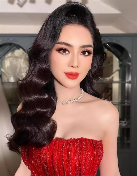 ca sĩ Lâm Khánh Chi, sao Việt