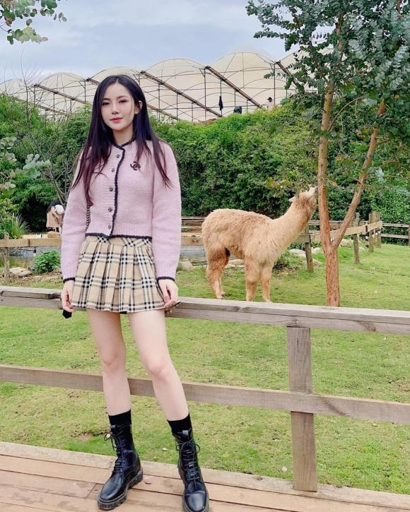 Tú Linh, nhan sắc Tú Linh MU, giới trẻ 