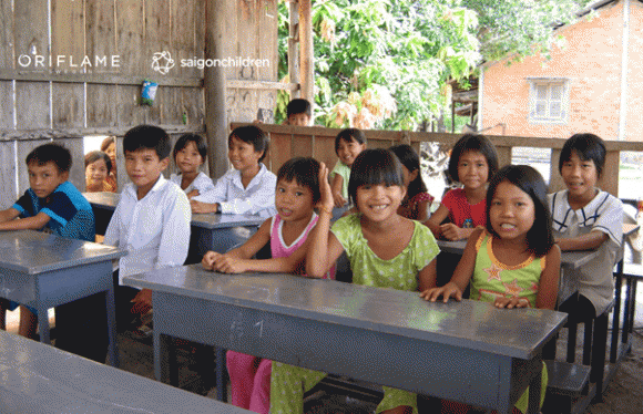 Oriflame-2010-1.png 0 Oriflame, Quỹ Học Bổng Phát Triển Trẻ em