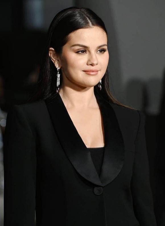 Selena Gomez , Hailey Bieber, sao Hollywood