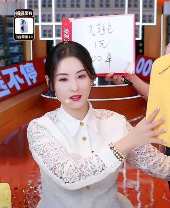 Trương Bá Chi lộ ảnh hẹn hò nắm tay thân mật người đàn ông nổi tiếng này  là bố của con thứ 3  Sao Hoa ngữ  Giải trí  VGT TV