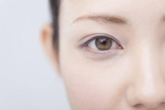 ung thư mất thị lực vàng da khiếm khuyết trường thị giác proptosis Dụi mắt thuốc nhỏ mắt