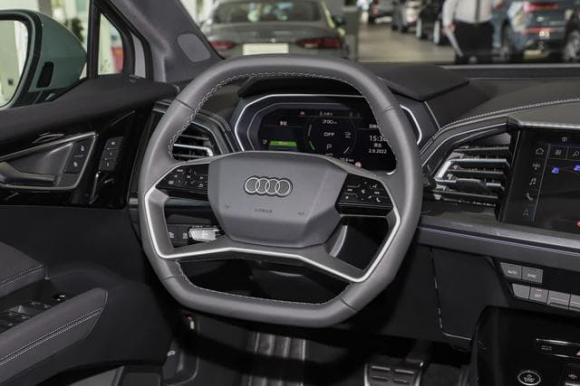 Audi Q4 e-tron, xe sang, ô tô mới