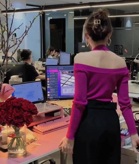 cô gái công sở, Trần Quỳnh My, hot girl công sở