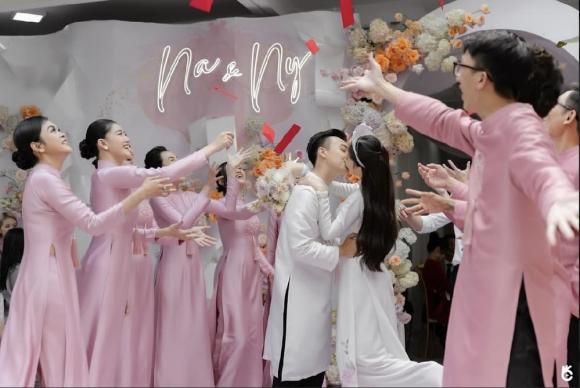 hoa hậu Lê Âu Ngân Anh, sao Việt