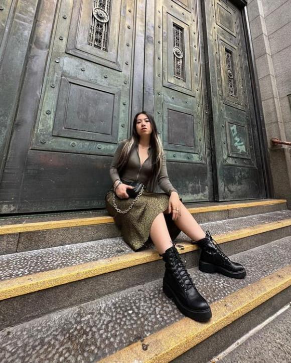 Mẫu ảnh Nguyễn Hoàng Ngân, Street style, Thời trang