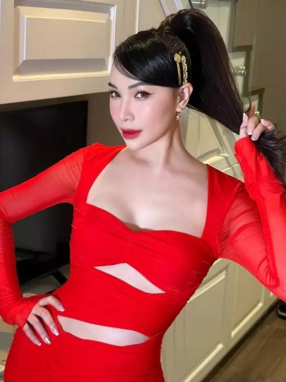 ca sĩ Hồ Ngọc Hà,nữ ca sĩ hồ ngọc hà,Người mẫu Quỳnh Thư,diễn viên Quỳnh Thư,sao Việt
