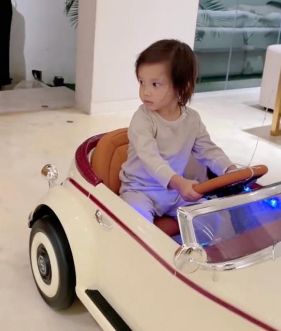 nữ ca sĩ hồ ngọc hà,ca sĩ Hồ Ngọc Hà,diễn viên Kim Lý, sao Việt