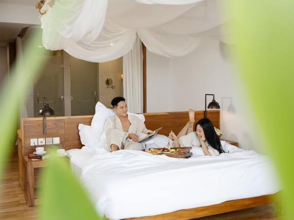 MC Liêu Hà Trinh, sao Việt