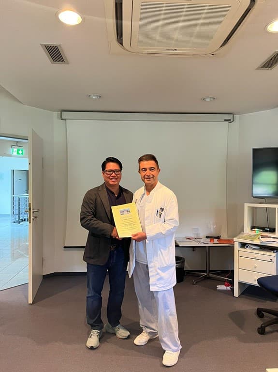 Bác sĩ Hoàng Đạt, Nha khoa Newgate, thẩm mỹ răng miệng