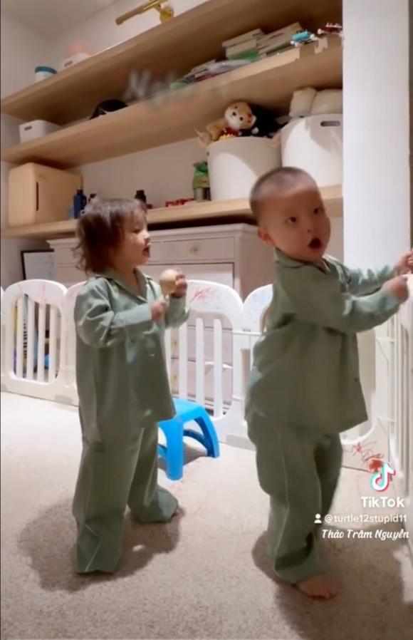 ca sĩ Hồ Ngọc Hà,nữ ca sĩ hồ ngọc hà,diễn viên Kim Lý,cặp sinh đôi nhà Hà Hồ, sao Việt
