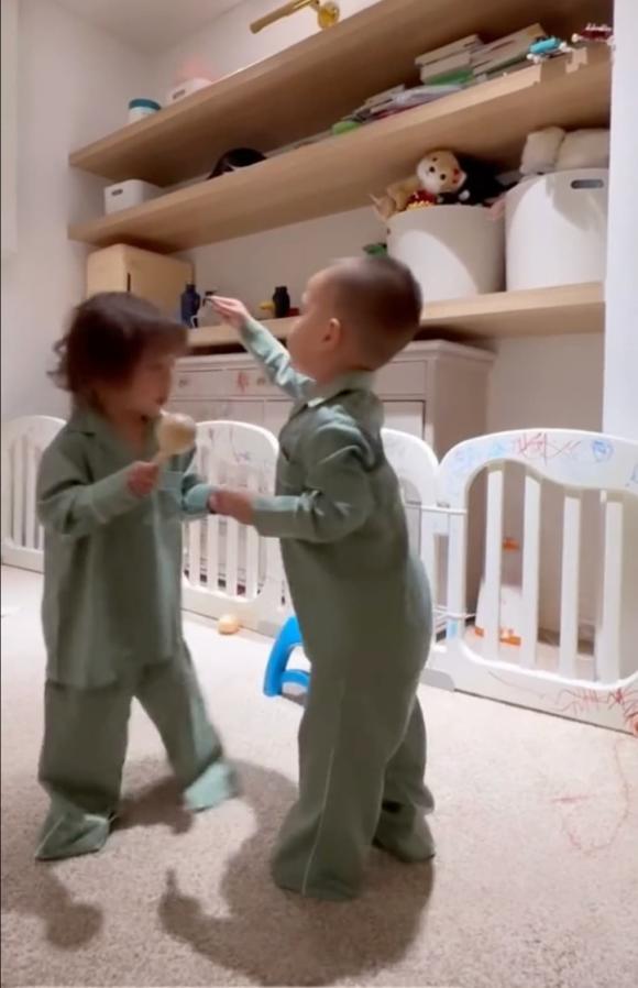 ca sĩ Hồ Ngọc Hà,nữ ca sĩ hồ ngọc hà,diễn viên Kim Lý,cặp sinh đôi nhà Hà Hồ, sao Việt