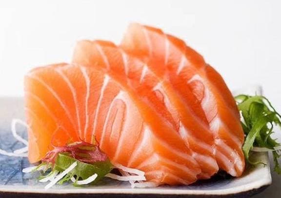 cá hồi nuôi, cá hồi tự nhiên, cá hồi