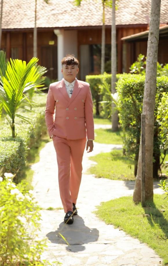 ao-dai-ntk-tommy-nguyen-hoa-hau-du-lich-viet-nam (1).jpg 0 NTK Tommy Nguyễn, Hoa hậu du lịch việt nam, Áo dài Tommy Nguyễn