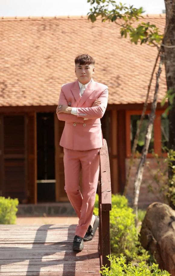 ao-dai-ntk-tommy-nguyen-hoa-hau-du-lich-viet-nam (1).jpg 1 NTK Tommy Nguyễn, Hoa hậu du lịch việt nam, Áo dài Tommy Nguyễn