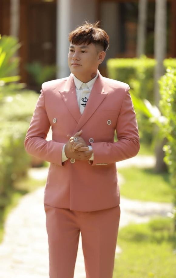ao-dai-ntk-tommy-nguyen-hoa-hau-du-lich-viet-nam (1).jpg 2 NTK Tommy Nguyễn, Hoa hậu du lịch việt nam, Áo dài Tommy Nguyễn