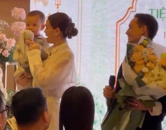 nữ ca sĩ hồ ngọc hà,ca sĩ Hồ Ngọc Hà,ca sĩ Kim Lý, sao Việt