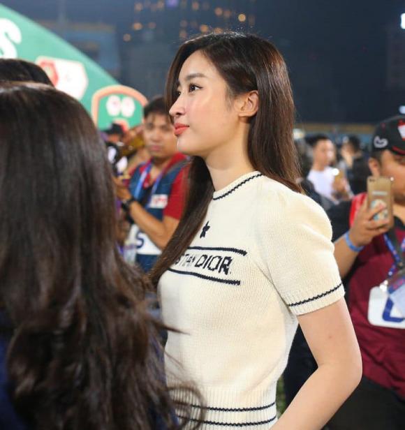 Hoa hậu đỗ mỹ linh,CLB Hà Nội,V-League 2022