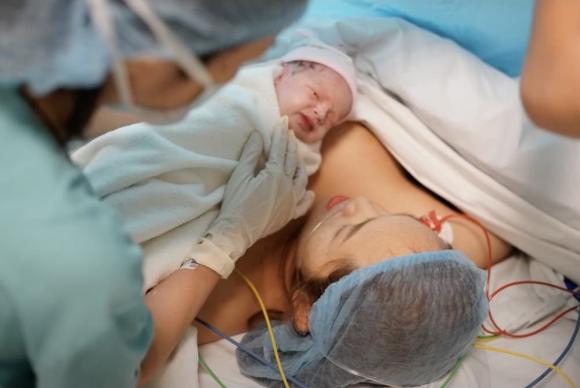 người mẫu Diễm Châu, diễn viên Diễm Châu, sao Việt