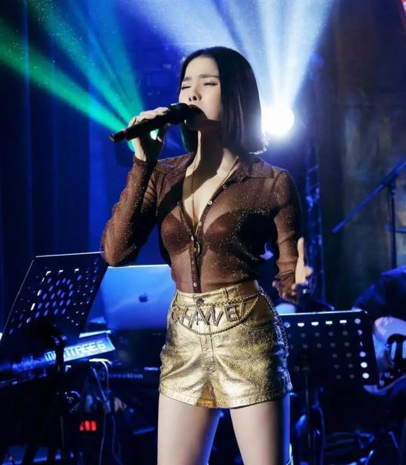ca sĩ Lệ Quyên, sao Việt