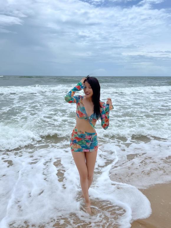 Cao Thái Hà, Cao Thái Hà bikini, thời trang sao 