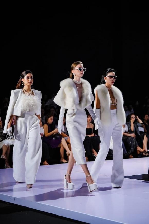 img_8733-ngoisaovn-w828-h1242 1 Be Your Queen,Jang HaNa,Tuần lễ Thời trang Quốc tế Việt Nam