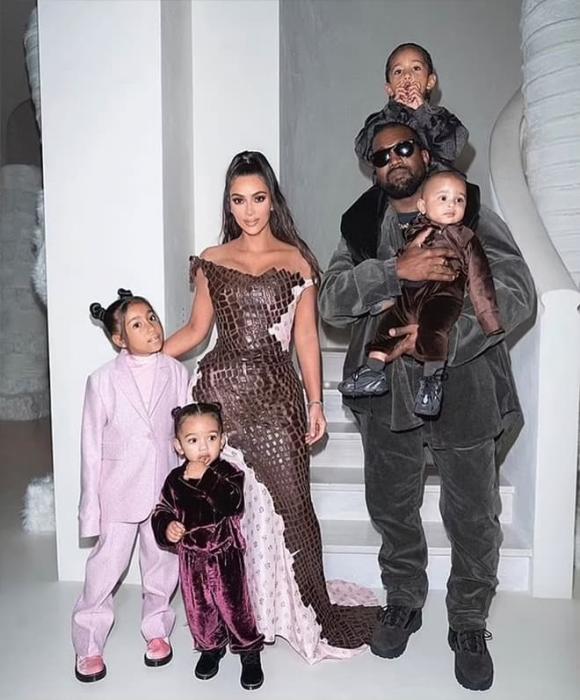 Kim Kardashian, Kanye West, sao Hollywood 
