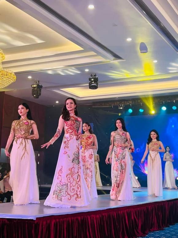 ntk-tommy-nguyen-812 (1).jpg 1 NTK Tommy Nguyễn, Hoa hậu Việt Nam thời đại