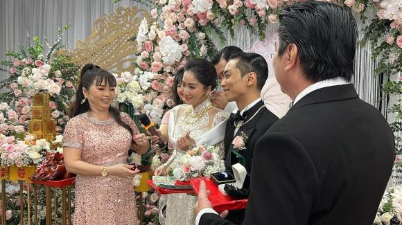 đám cưới khánh thi phan hiển, lễ gia tiên khánh thi phan hiển, sao việt
