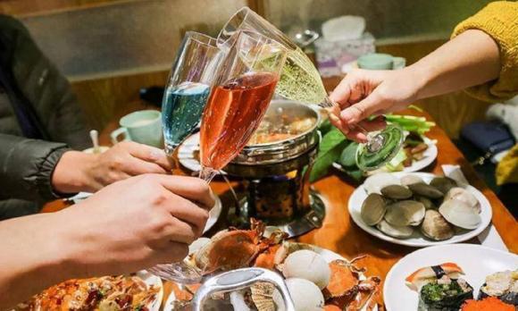 buffet, buffet hải sản, hải sản, 4 loại hải sản không nên ăn, 