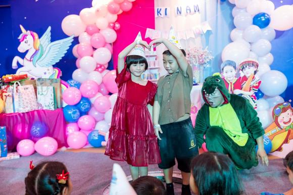 người mẫu Trang Trần, sao Việt