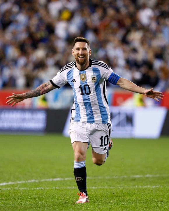 Lionel Messi, cầu thủ bóng đá, cầu thủ nổi tiếng,  ngôi sao bóng đá