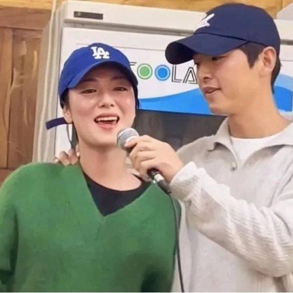 song joong ki, jeon yeo bin, song hye kyo, sao hàn 